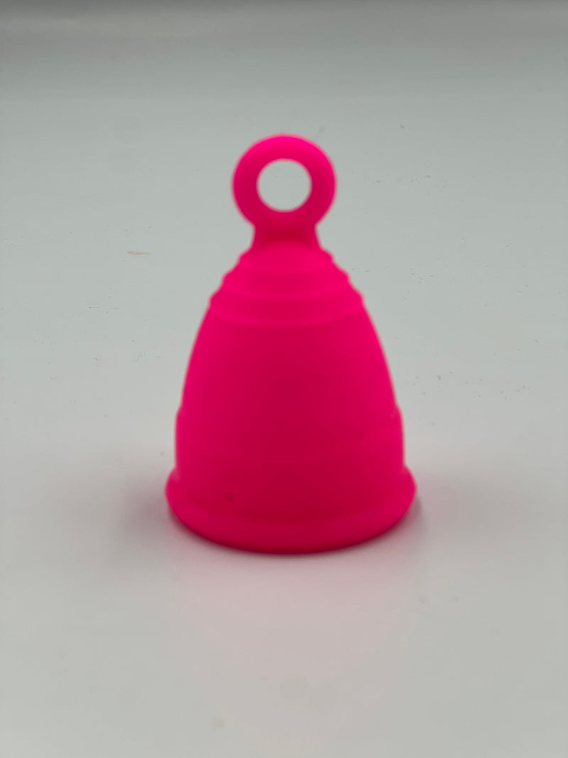 beginner menstrual cup with ring pull