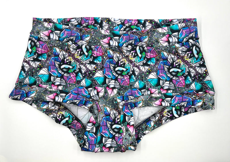 Front panel of cotton jersey underwear with roses in a repeated design.